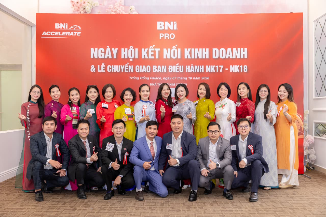 Lễ chuyển giao nhiệm kỳ 17–18 của một cộng đồng doanh nhân