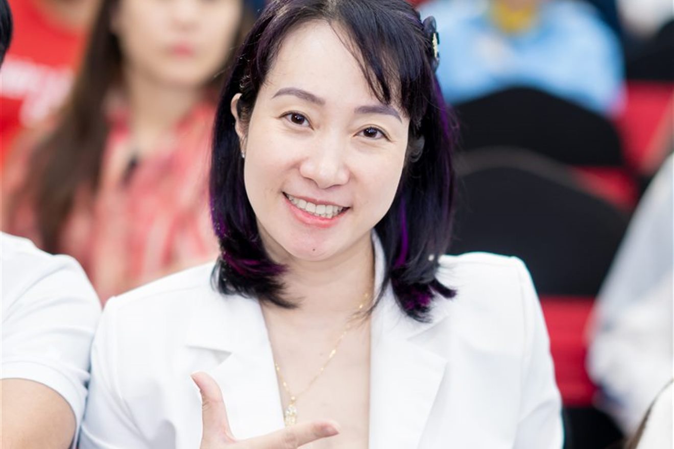 Alma Mai Nguyễn tại hội thảo